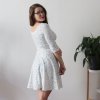 šaty půlkolo rukáv bílé flíčky byterez (3)