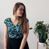 šaty úplet půlkolové zavinovací rukáv pomněnky + temně modrá (17)