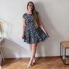 šaty půlkolo kr.rukáv natyris kytičky černá (18)