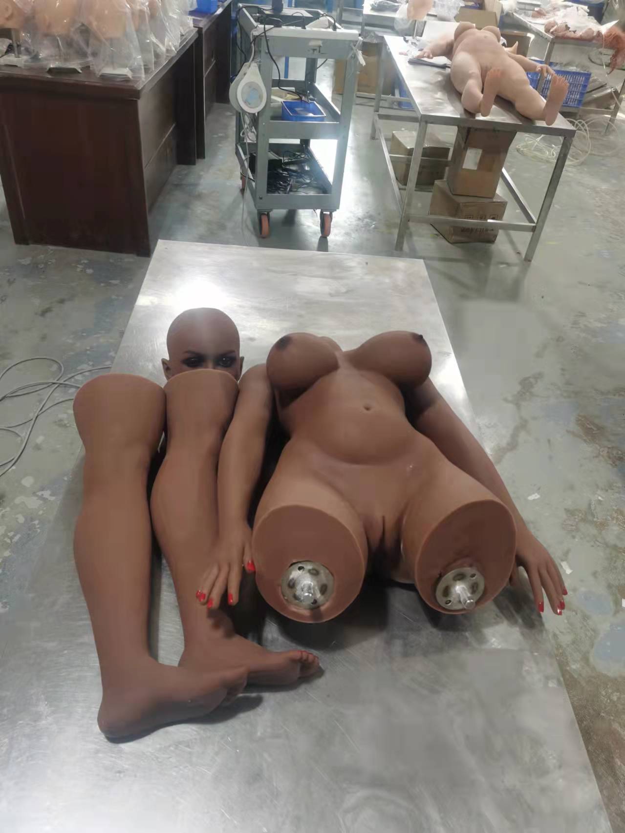 6yedoll-detechable-legs