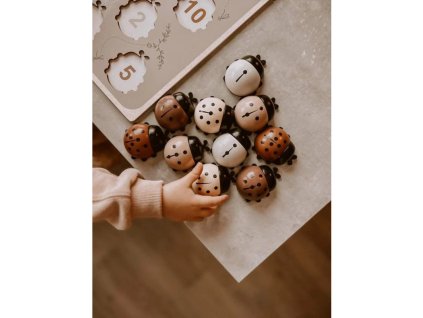 mrs ertha drevena skladacka na pocitanie lienky 30 cm (3)