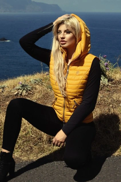 shadaa yelow.jpgsaž