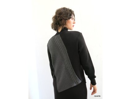 TOMY - svetr s rozparky a intarzií na ZD