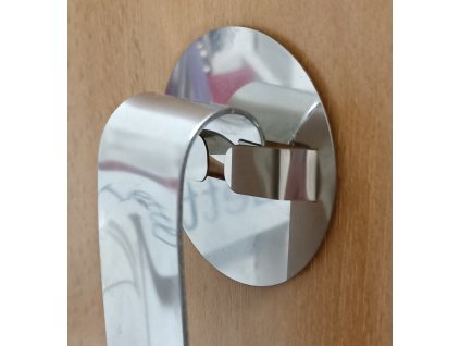 Držák na lžíci na boty