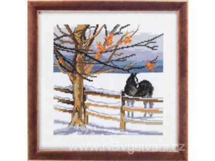 PER92-8307 Kůň v ohradě