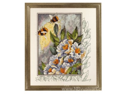 PER90-4181 Čmelák a květy