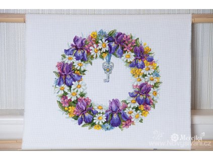 ME-K108 Věnec s irisy