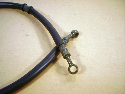 17 - brzdová hadice přední