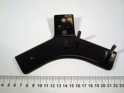 08 - držák krytu světlometu