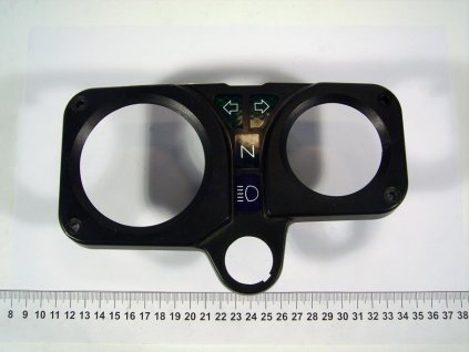 17 - kryt přístrojů přední