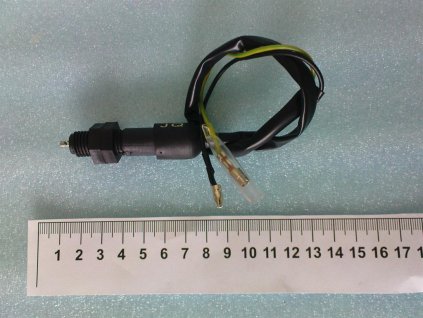 33 - spínač brzdy zadní