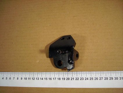 15 - držák stojanu bočního