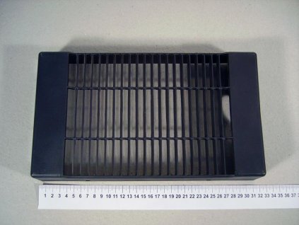 02 - kryt chladiče vody