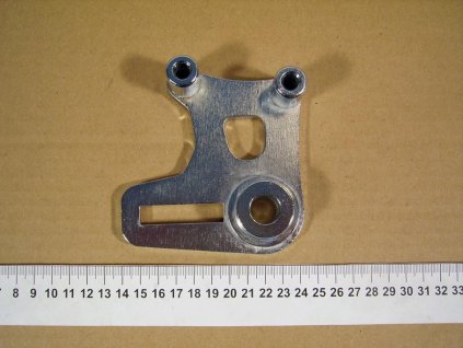 13 - držák brzdiče zadního