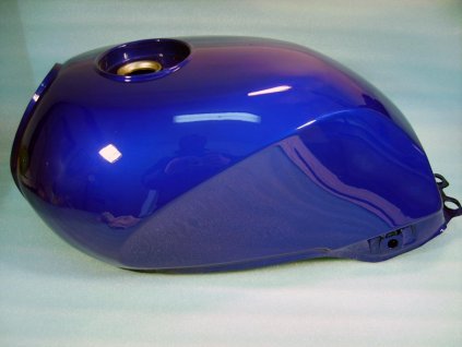 01 - nádrž paliva MODEL 2004
 (modrá)