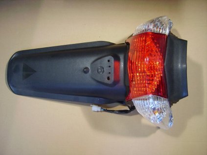 04 - blatník zadní (včetně světla)