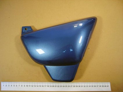 01 - kryt boční P. (modrá met.)