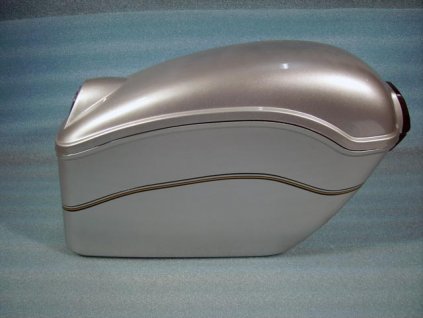 01 - kufr boční P. (stříbrná)