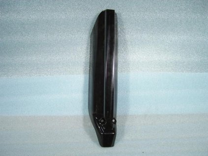 17 - kryt tlumiče P. (černá)