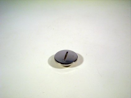 02 - víčko krytu magneta M30