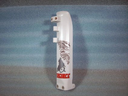 06 - kryt tlumiče L.P. (bílá)