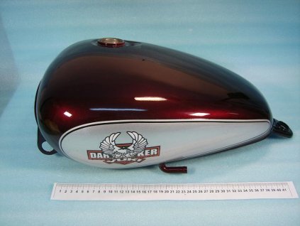 01 - nádrž paliva (vínová)