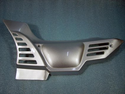 01 - kryt boční P. (stříbrná)