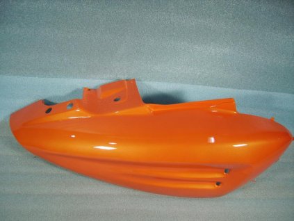 20 - kryt podsedlový P. (oranžová met.)