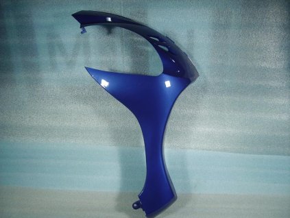 06 - kryt kapoty přední P. (modrá met.)