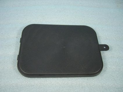 08 - kryt karburátoru