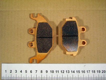 13-1 - brzd.destičky přední sada