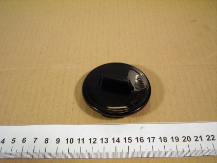 07 - krytka hrdla nádrže (černá)