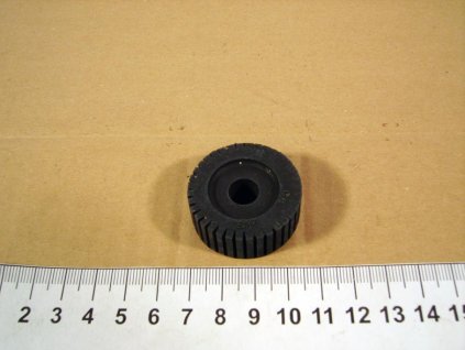 05 - silentblok nádrže paliva přední