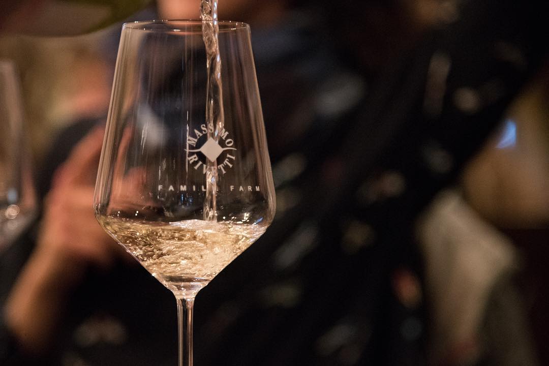Sklenička chardonnay