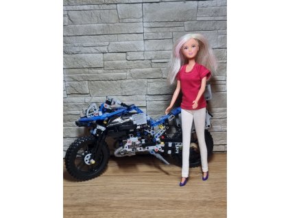 Barbie - oblečky pro panenku originální české - sportovní komplet červeno bílý