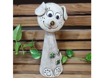Keramický pes se čtyřlístkem - dekorace do zahrady - 30 cm