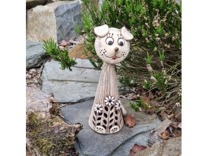 Keramický pes s kopretinou - dekorace do zahrady - 25 cm