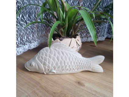 Kapr z keramiky - dekorace k jezírku