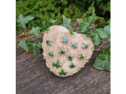 keramické srdce s břečťanem