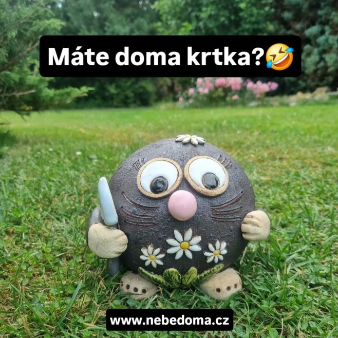 Máte doma krtka? My několik https://www.nebedoma.cz/keramicky-krtek-se-sedmikraskami---rucni-vyroba-z-jeseniku-nebe-doma/...