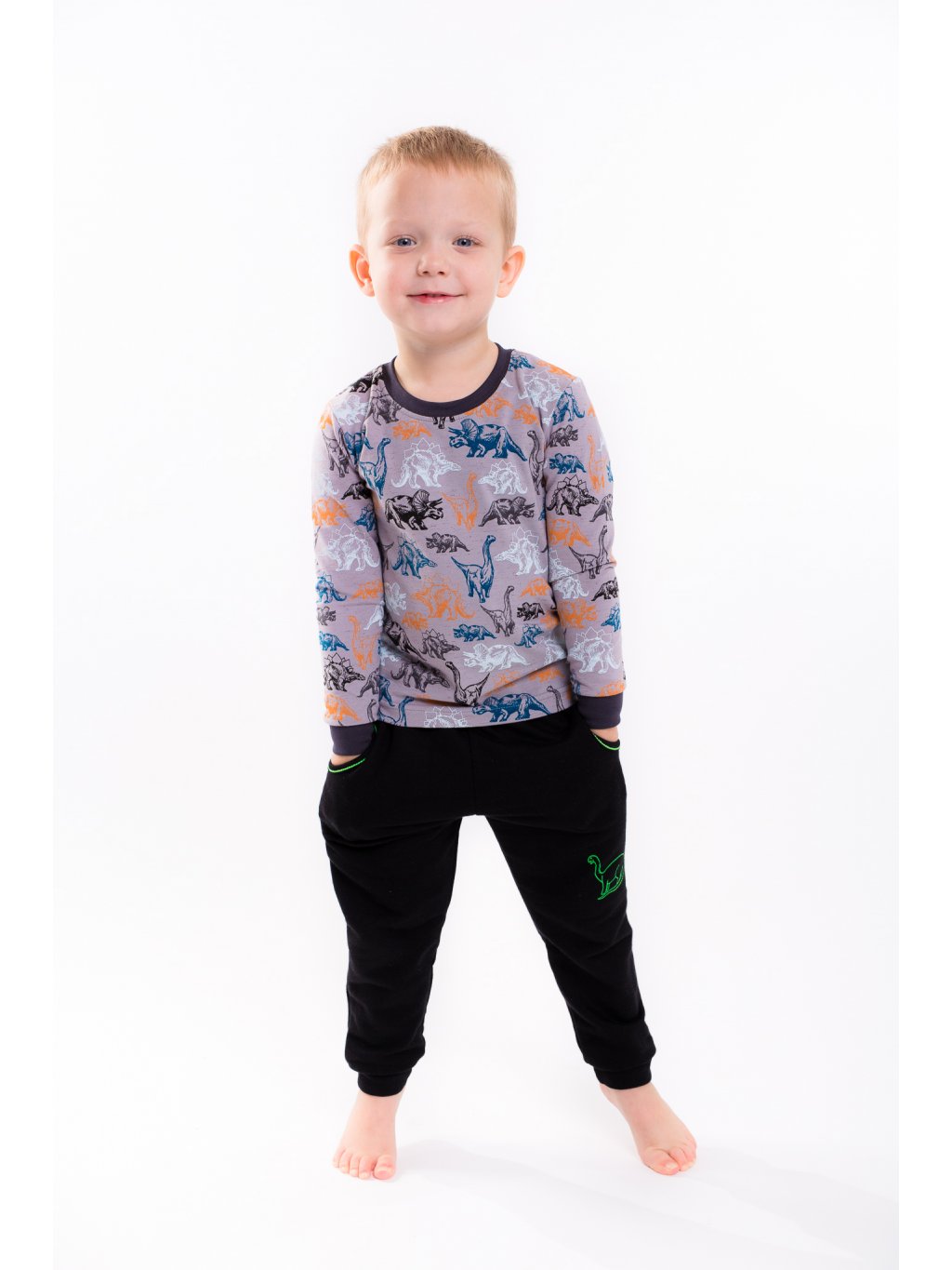 Nové tepláčky do školy či školky?