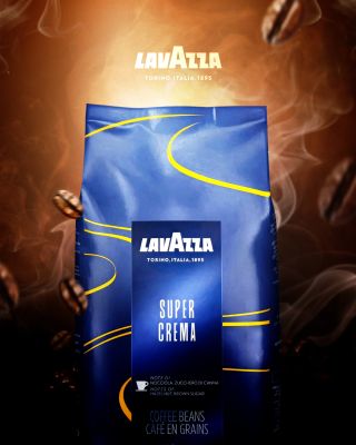 ☕ Dopřejte si italskou klasiku, která si zakládá na bohaté cremĕ a vyvážené chuti. Lavazza Super Crema potěší tóny medu,...