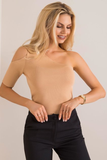 Žebrovaná halenka s krátkým rukávem na jedno rameno béžová (Velikost one size S/M)