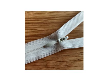YKK skrytý zip, krémová