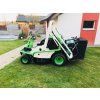 profi zahradní traktor etesi s uzávěrou diferenciálu zeleno-bílé barvy na trávníku před domem
