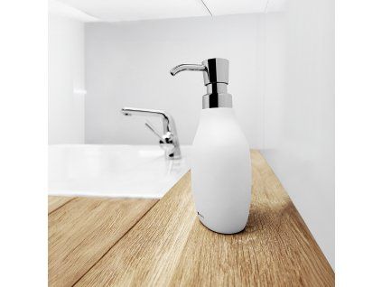davkovac tekuteho mydla pumpicka plast av 15031 05 1