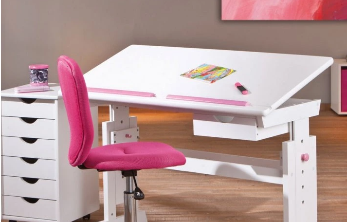 Jak správně vybrat osvětlení k psacímu stolu