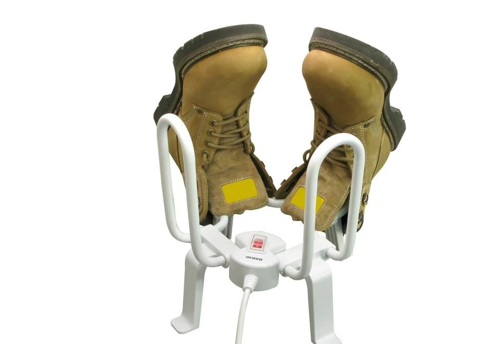 Jak bezpečně usušit provlhlé boty, abychom jim neublížili?