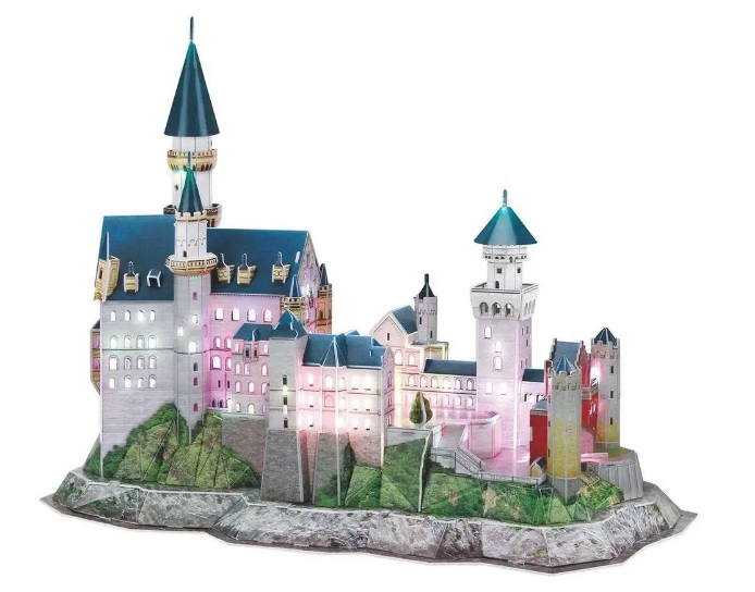 Levně Revell 3D puzzle Schloss Neuschwanstein (LED Edition) 128 ks
