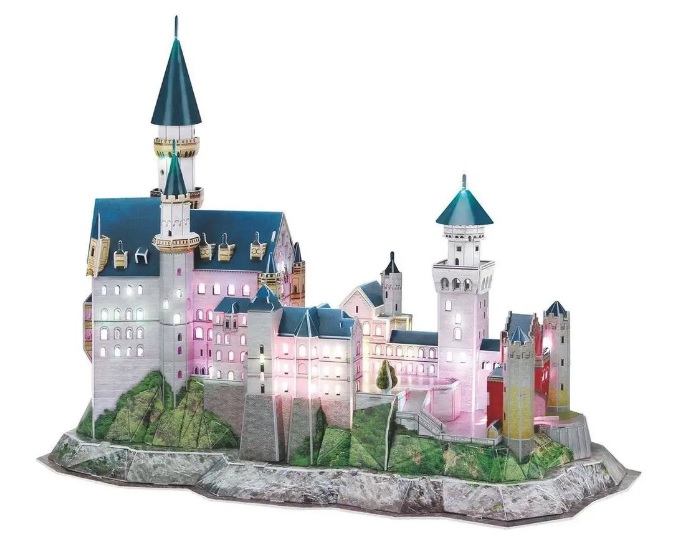 E-shop Revell 3D puzzle Schloss Neuschwanstein (LED Edition) 128 ks